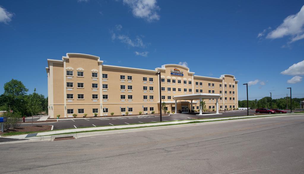 Baymont By Wyndham Erie Hotell Exteriör bild
